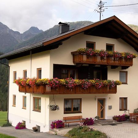 Hotel Haus Guggenberger Liesing Exterior foto